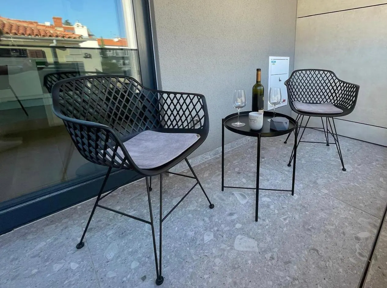 Appartamento Domus Centrum With Free Parking Pola