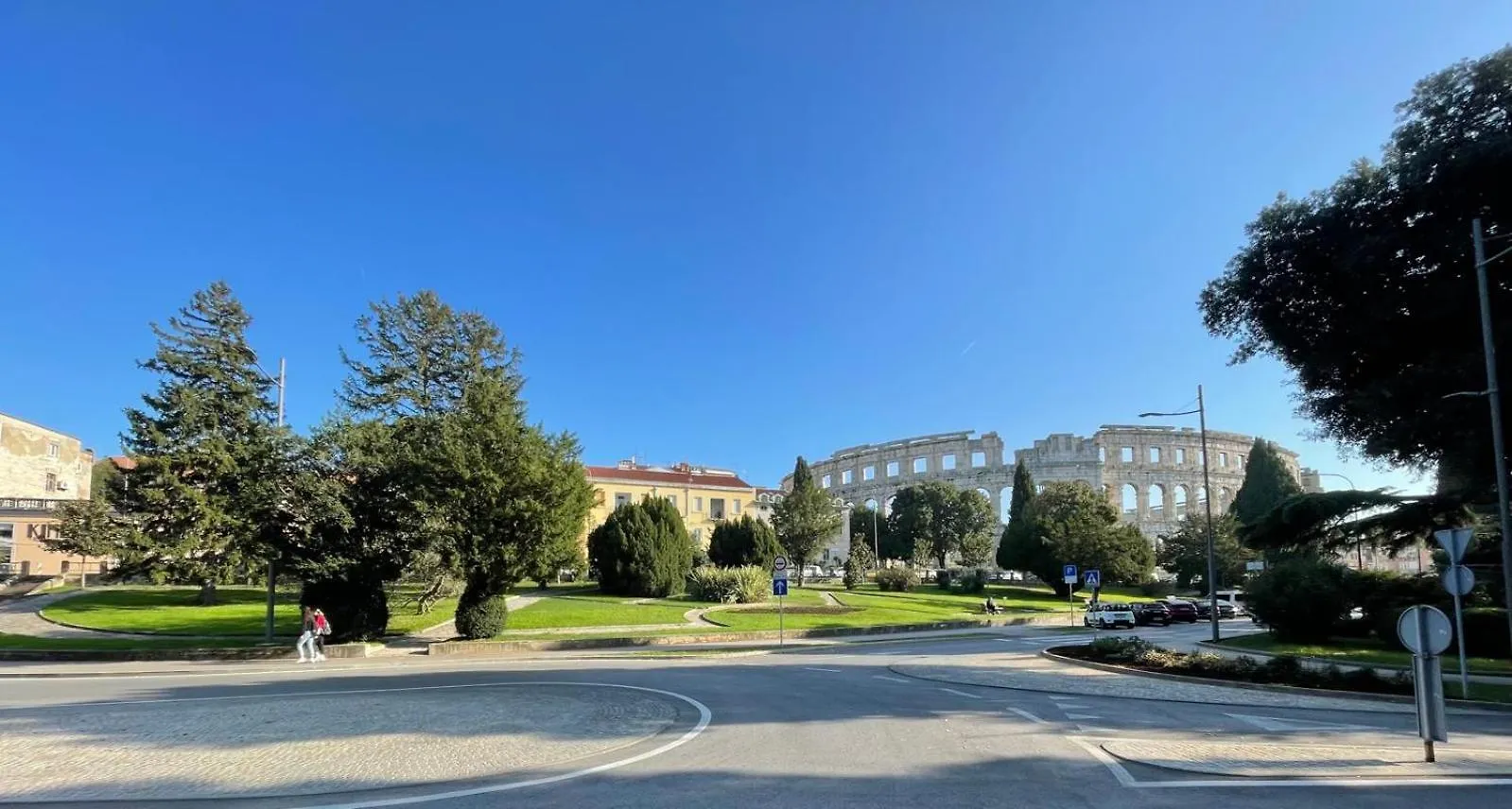 Domus Centrum With Free Parking Pola Appartamento