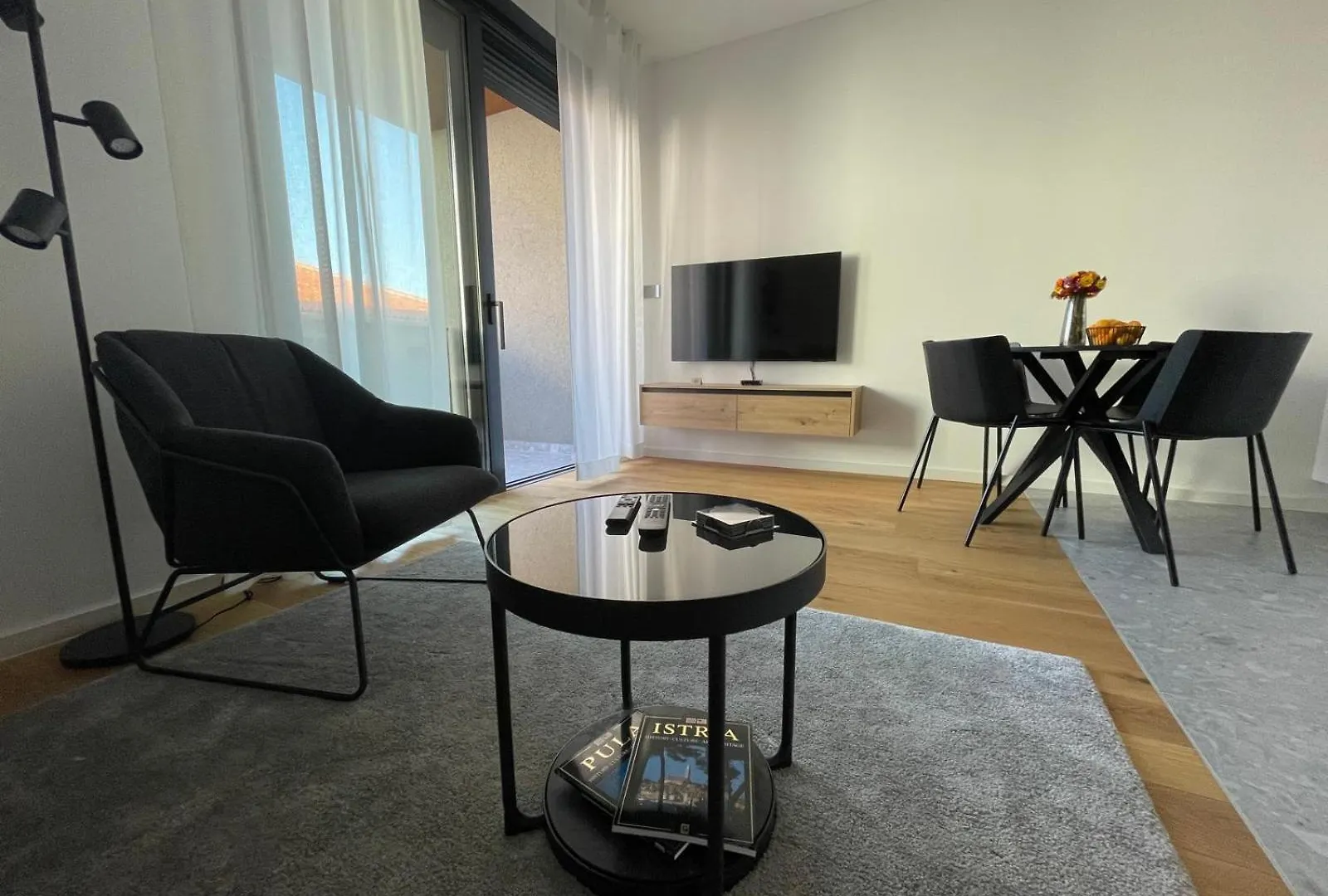 Domus Centrum With Free Parking Pola